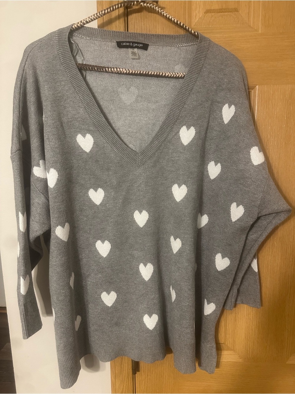Cable & Gauge Gray V-Neck Heart Sweater
